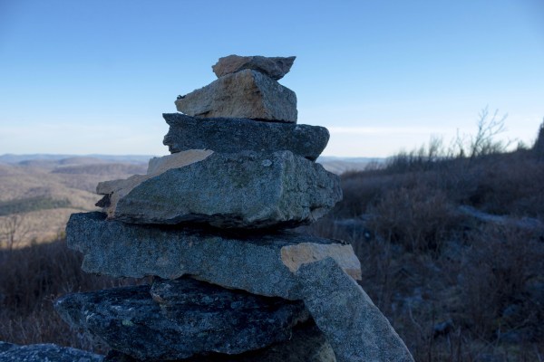 stack-of-rocks-mountain-marker